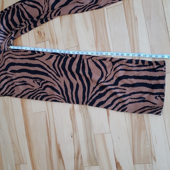 ZARA Animal print pants - Picture 4 of 8